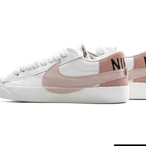 Nike Blazer Low ‘77 Womens Sneakers